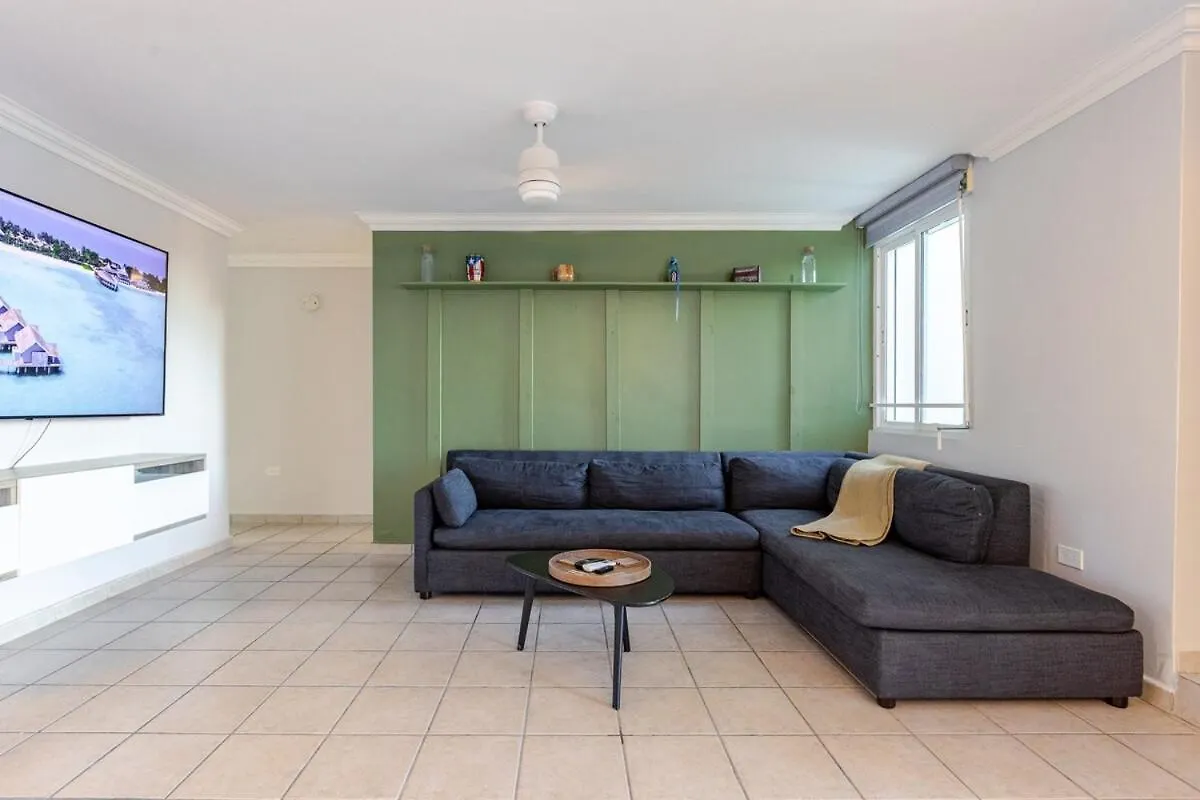 Penthouse Condo, Rooftop Terrace With Hot Tub, 6Ppl Las Coles 0*,  푸에르토리코