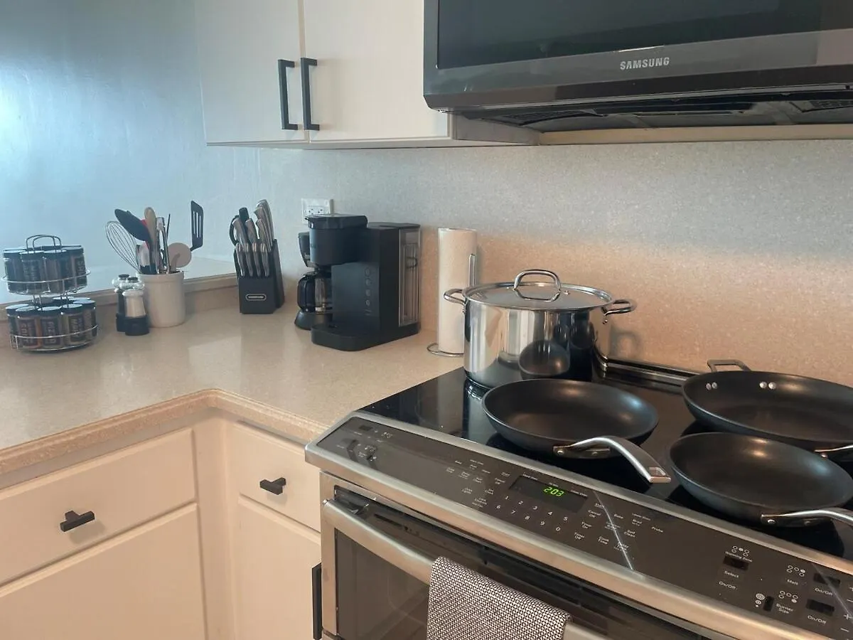 아파트 Penthouse Condo, Rooftop Terrace With Hot Tub, 6Ppl Las Coles 푸에르토리코